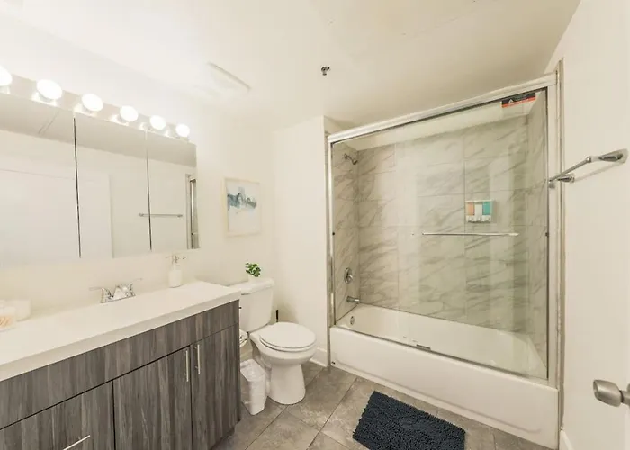 2br Retreat With Optional Parking And Gym Access Near Mccormick Place And Soldier Field *