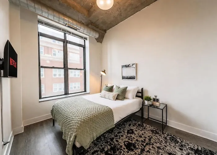 2br Retreat With Optional Parking And Gym Access Near Mccormick Place And Soldier Field Appartement
