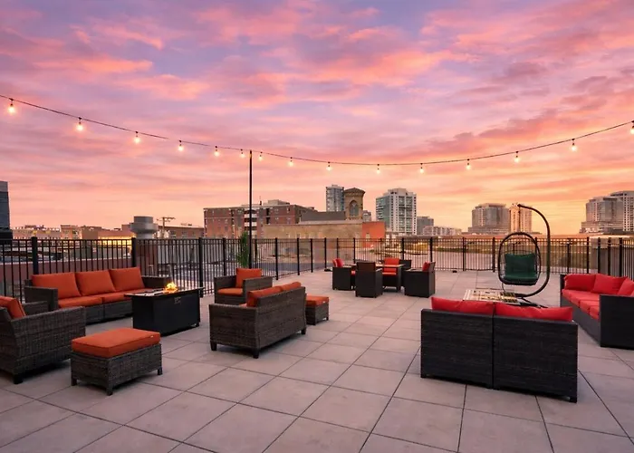 2br Retreat With Optional Parking And Gym Access Near Mccormick Place And Soldier Field Appartement